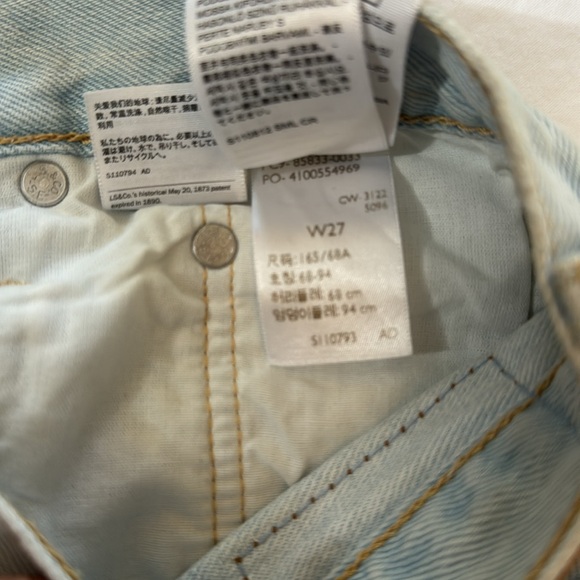 Levi Jean shorts. - Picture 3 of 4